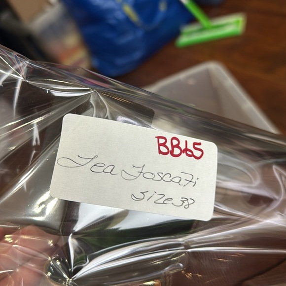 Lea Foscati Open Toed Slingback Block Heeled Sandals - Picture 11 of 11